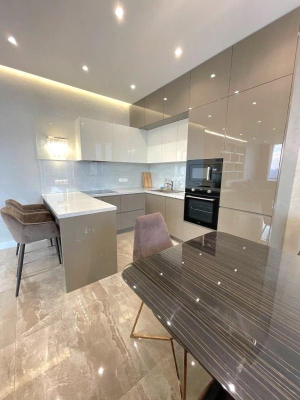 Vip Apartment 120M2 With Panoramic Windows, 22 Floor. Obolon Kiev Dış mekan fotoğraf