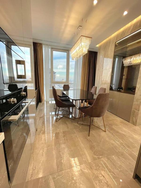 Vip Apartment 120M2 With Panoramic Windows, 22 Floor. Obolon Kiev Dış mekan fotoğraf